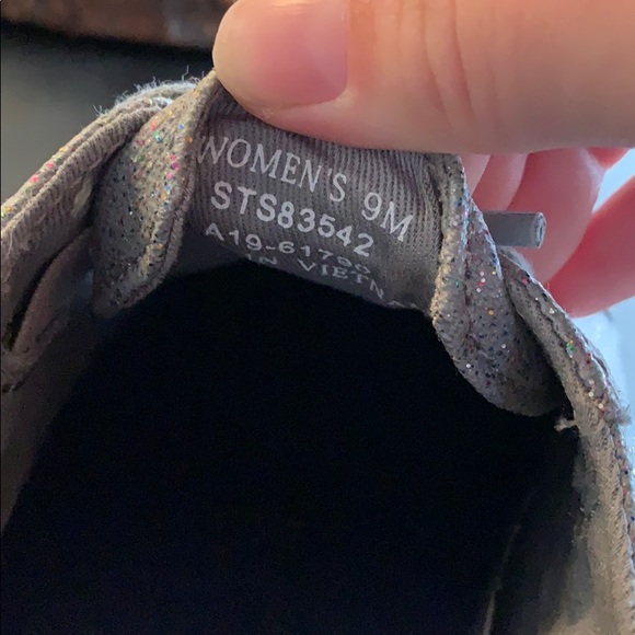 Sparkly Memory Foam Sperry’s - Picture 4 of 5